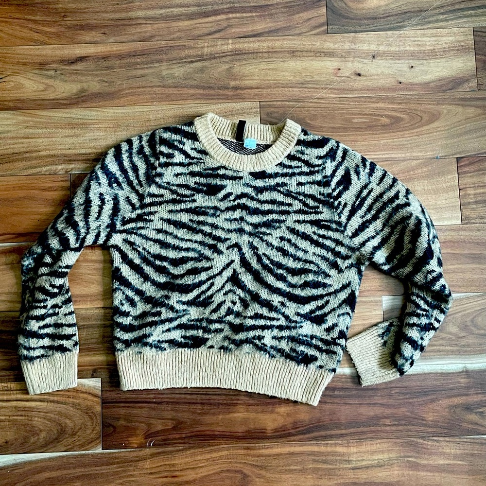 Animal print cozy sweater by H&M